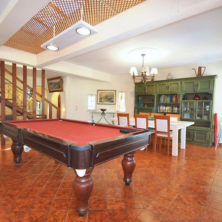 Walking Distance To The Centre - Snooker Table - Private Pool - 5 Bedrooms Картейра Экстерьер фото
