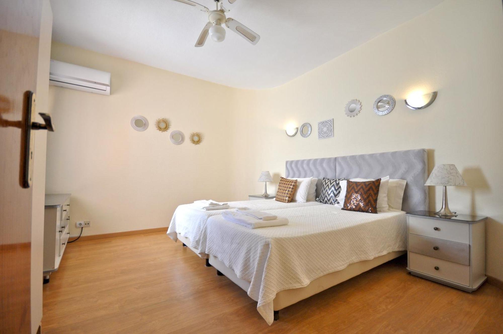 Walking Distance To The Centre - Snooker Table - Private Pool - 5 Bedrooms Картейра Экстерьер фото