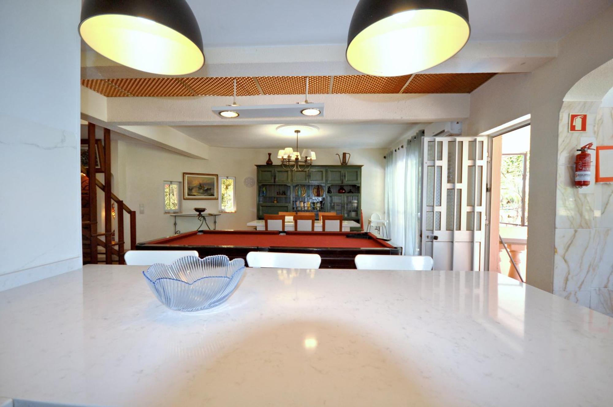 Walking Distance To The Centre - Snooker Table - Private Pool - 5 Bedrooms Картейра Экстерьер фото